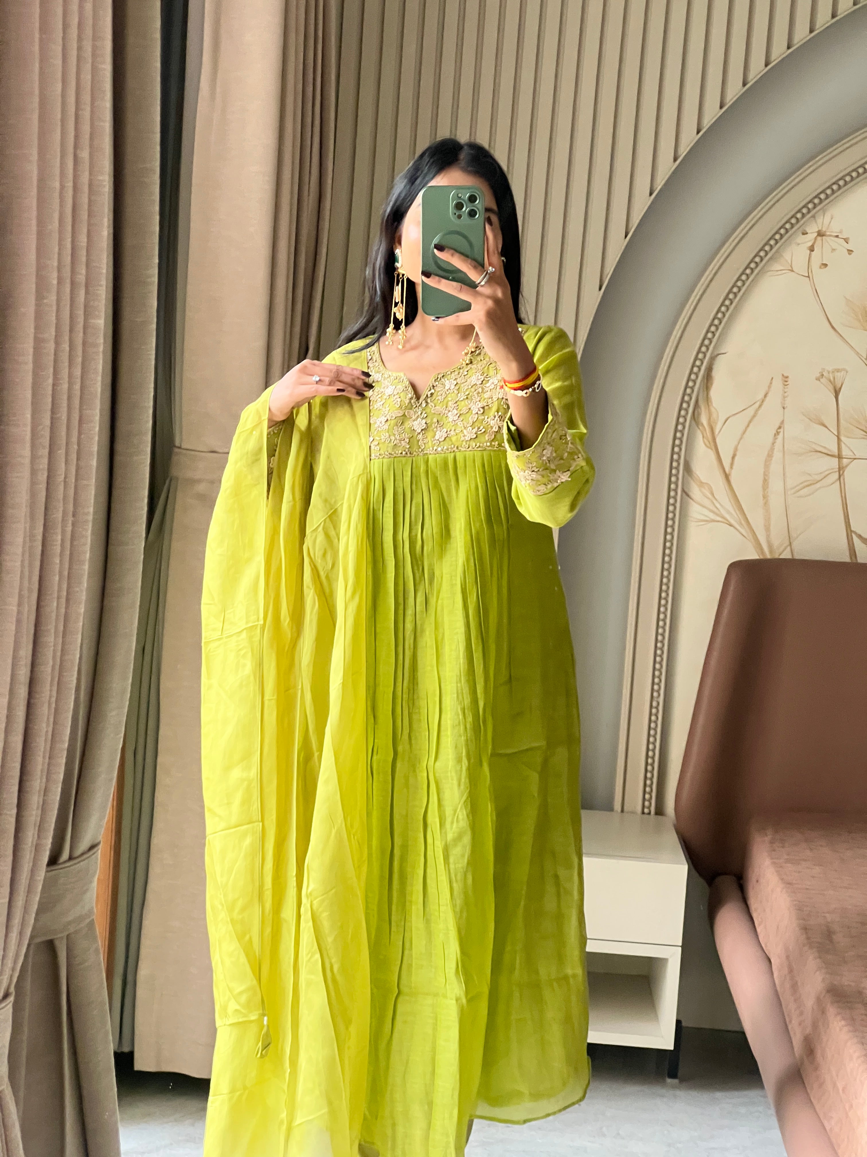 Mul chanderi suit set with beautiful thread work