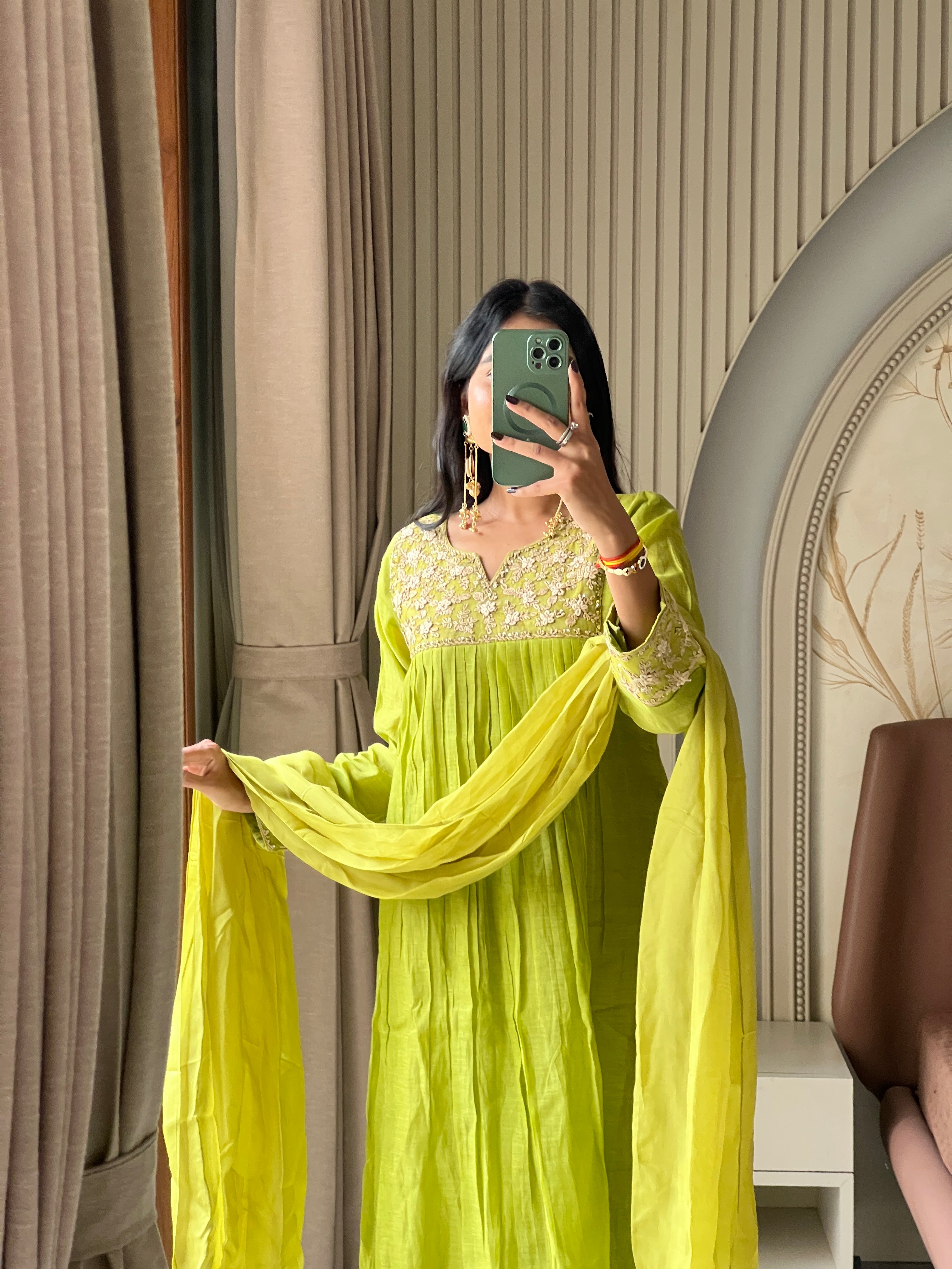 Mul chanderi suit set with beautiful thread work