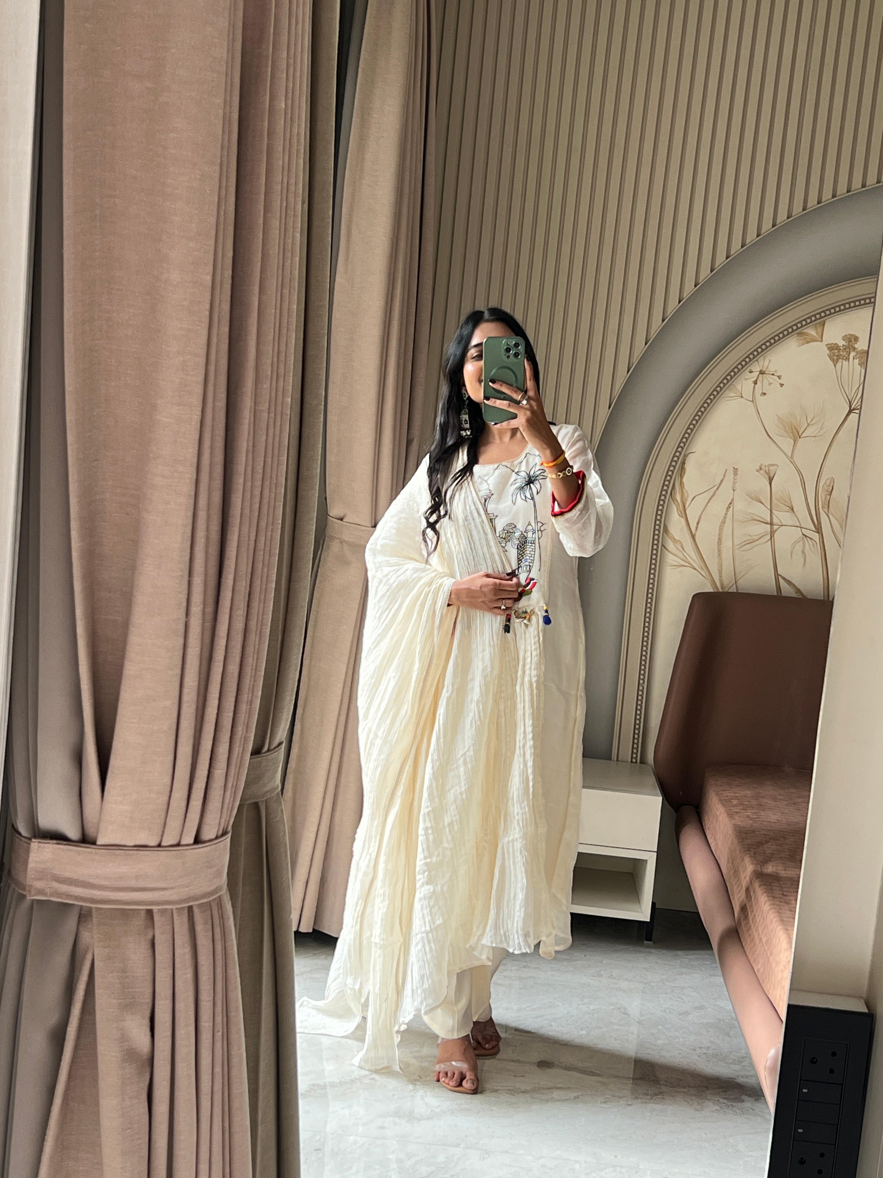 White suit set with beautiful thread work