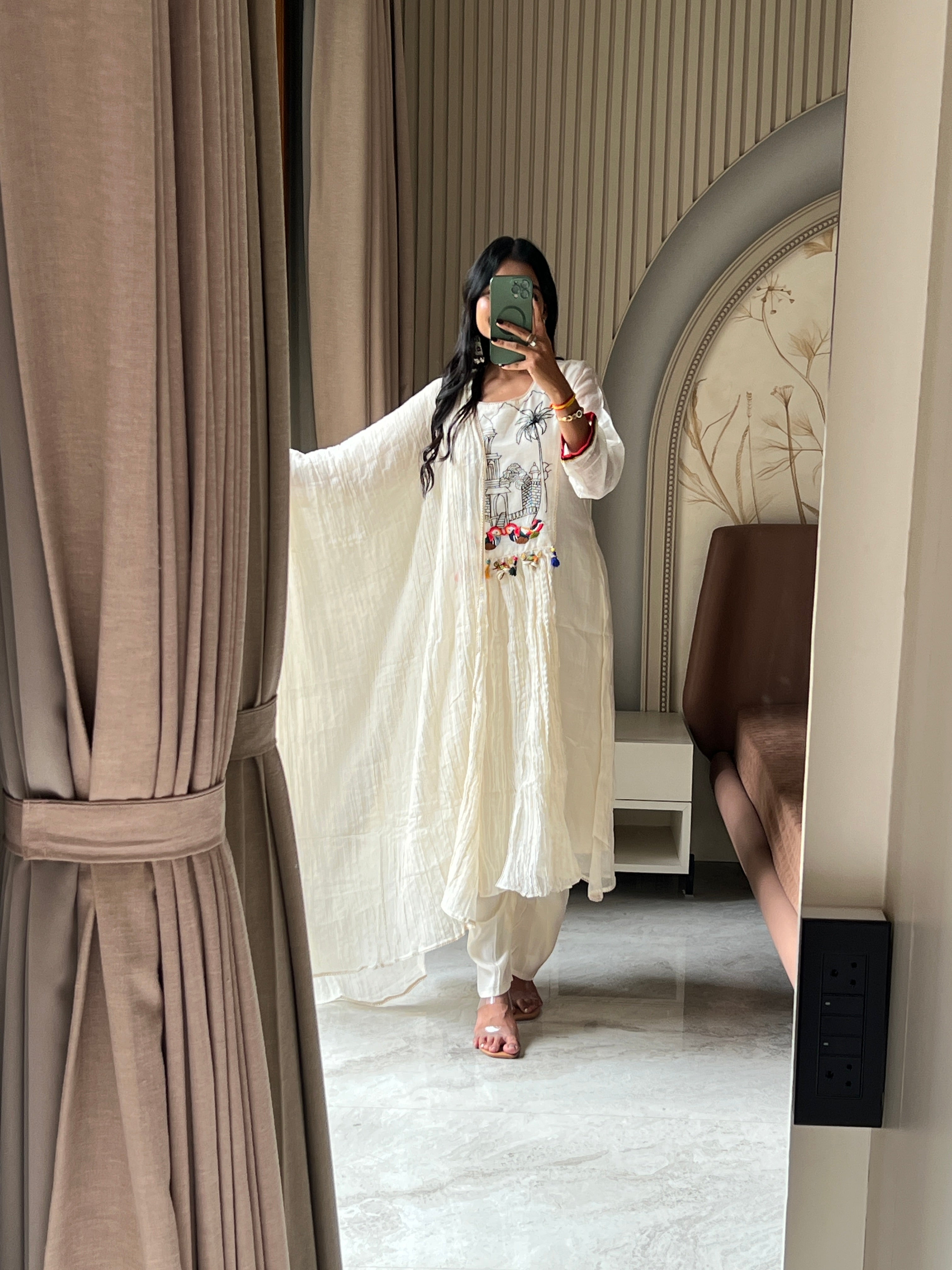 White suit set with beautiful thread work