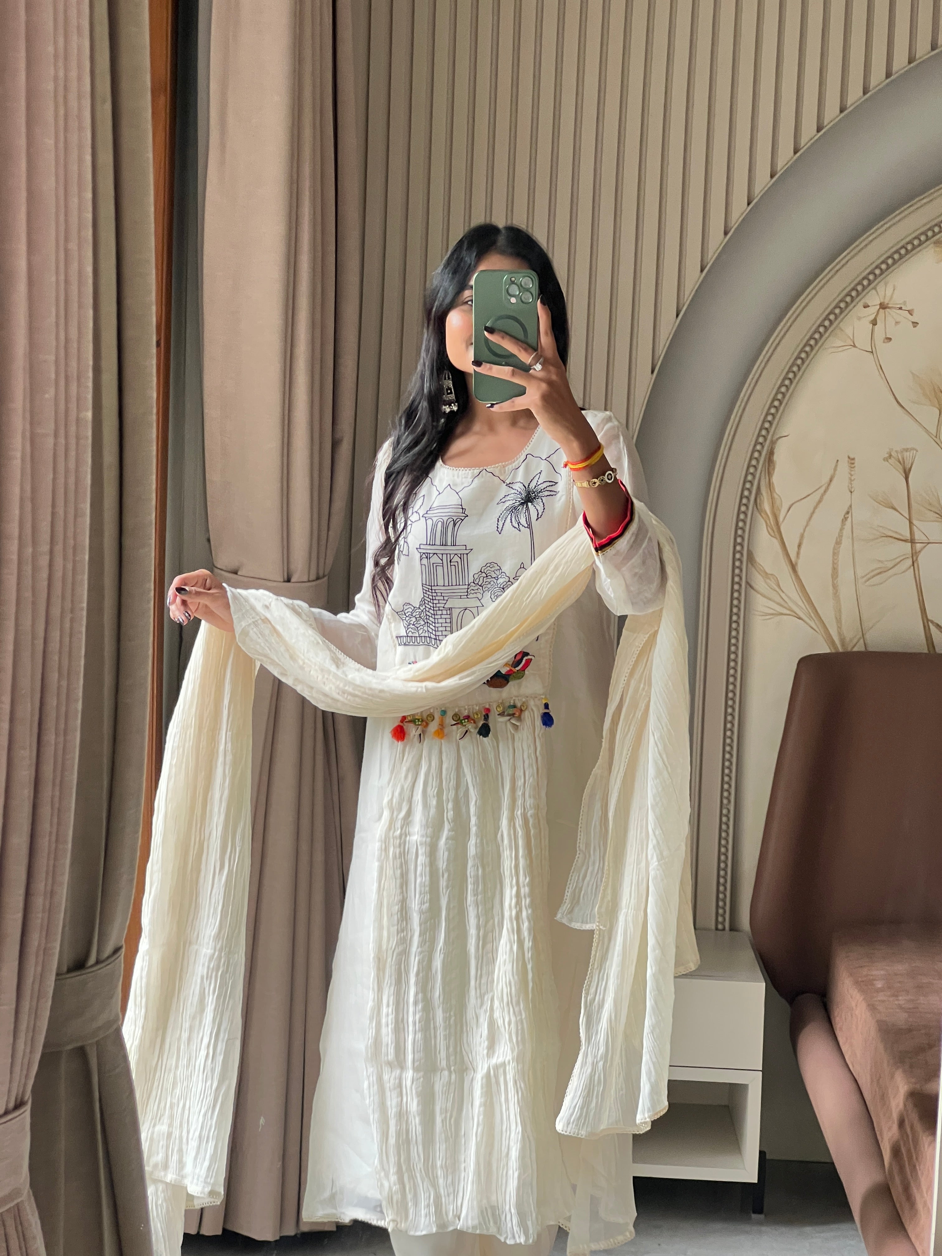 White suit set with beautiful thread work