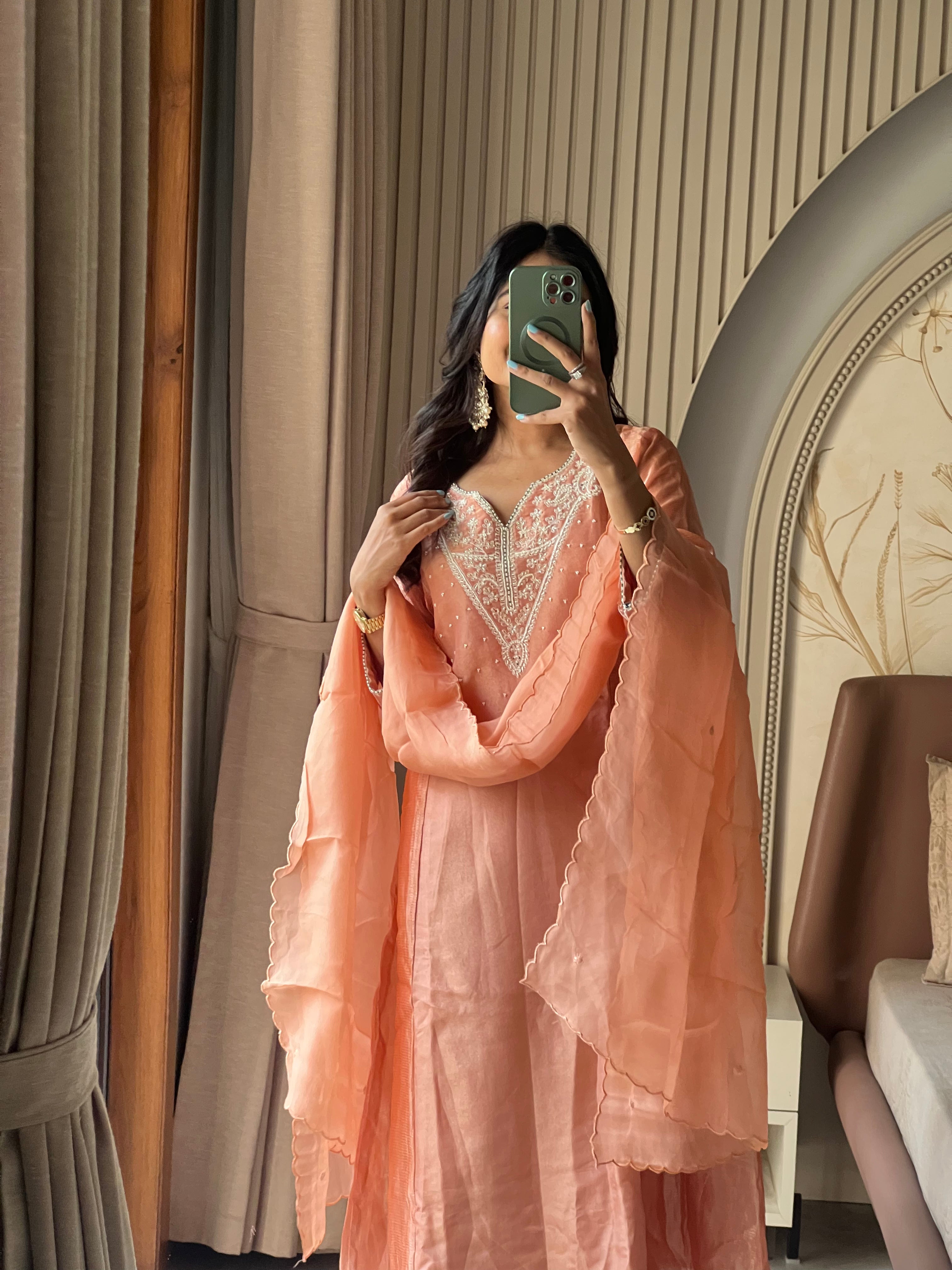 Peach tissue pearl work suit set