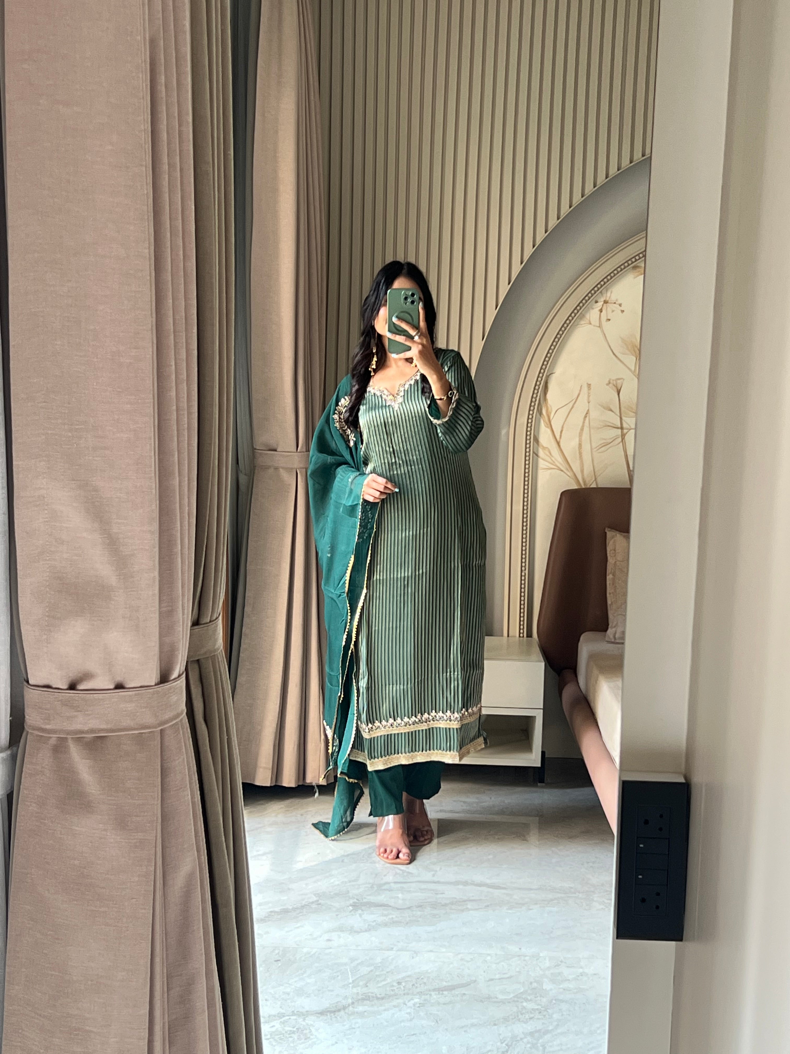 Green tissue suit set