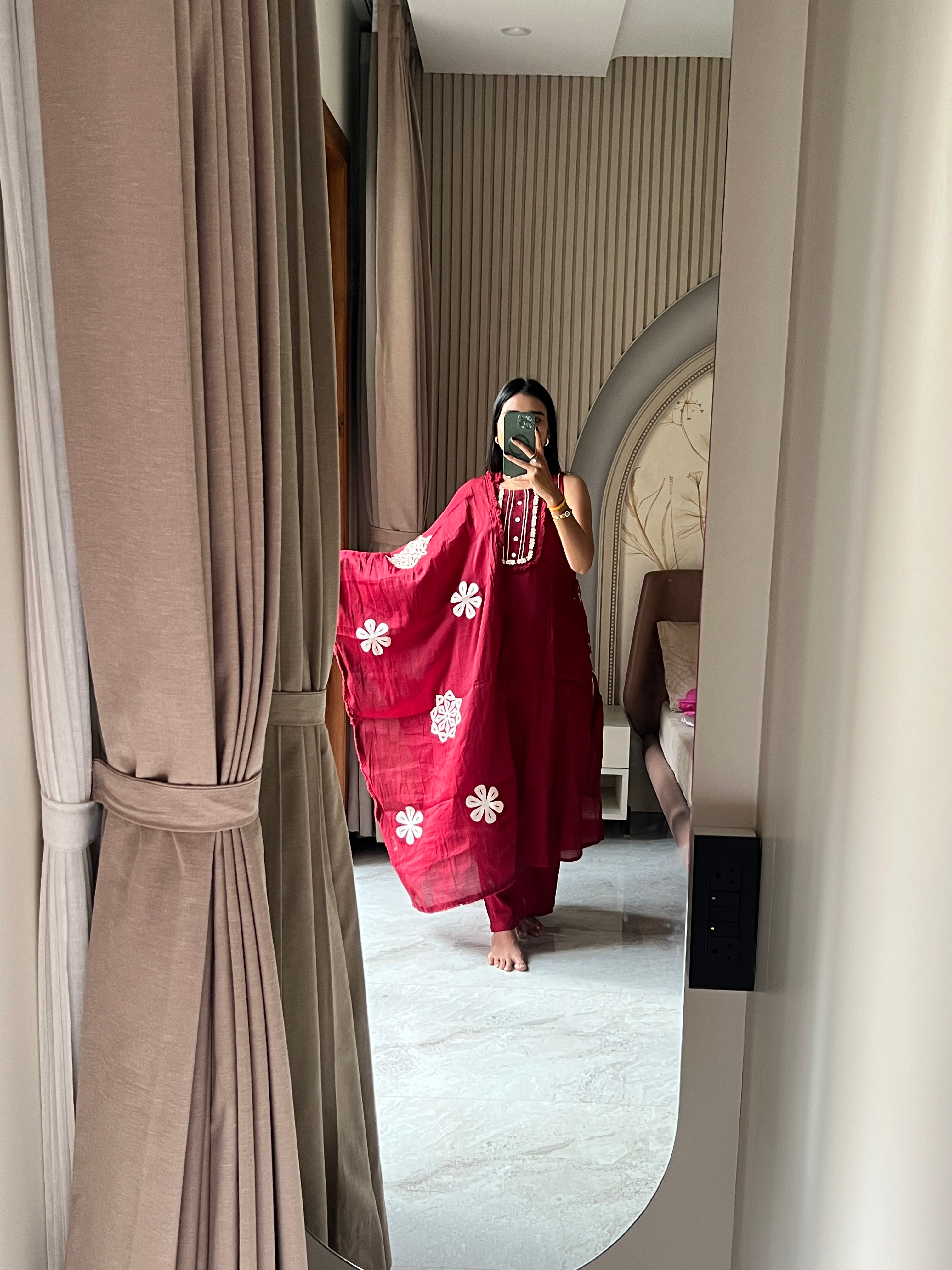 Maroon sleeveless 3 piece set