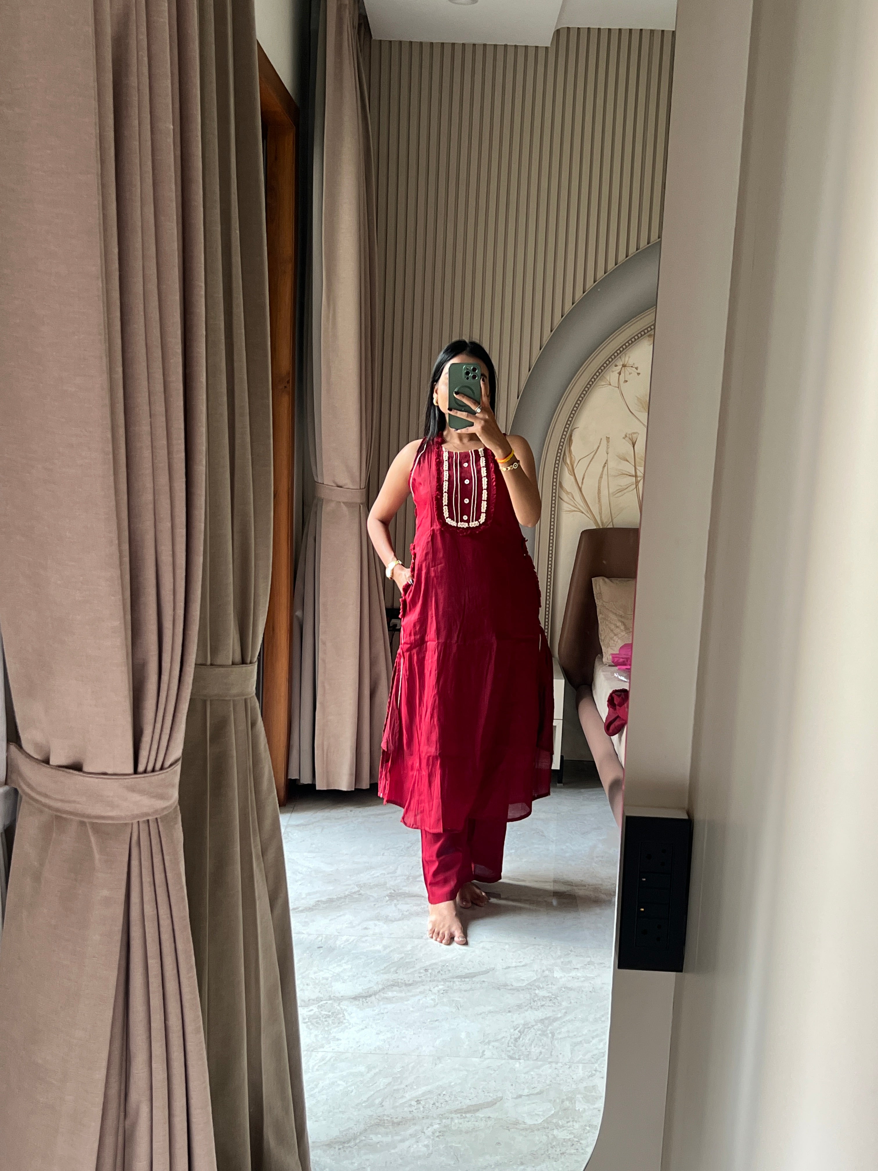 Maroon sleeveless 3 piece set