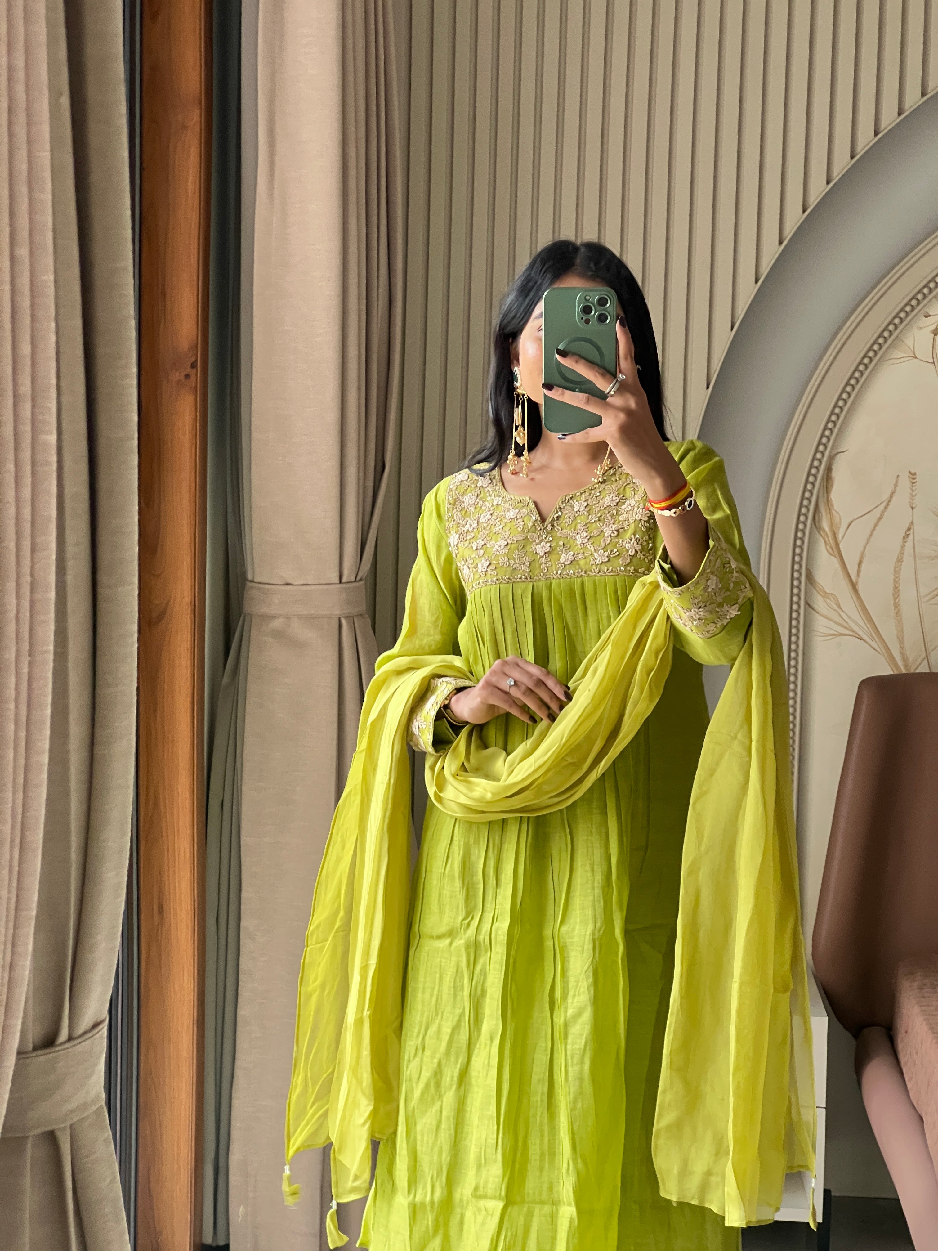 Mul chanderi suit set with beautiful thread work